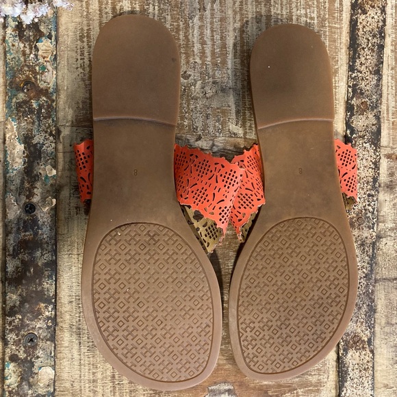 Tory Burch Roselle Thong Sandals Red Orange Colored Perforated Leather Size 8 - Picture 6 of 16